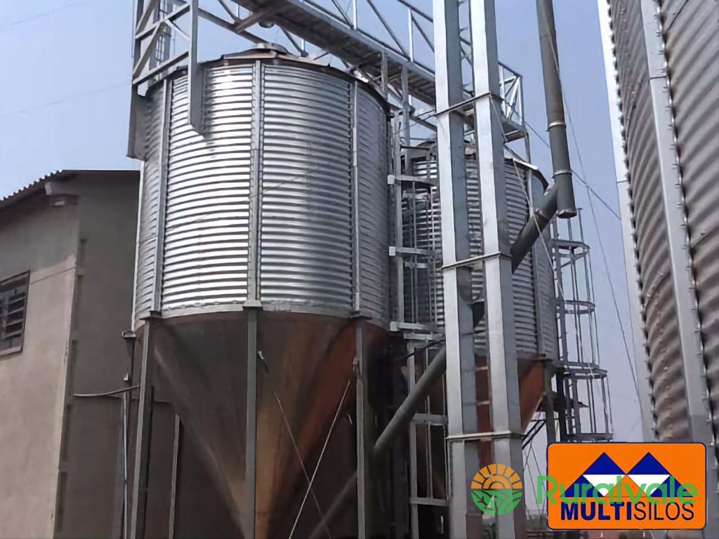 Silos Armazenadores 